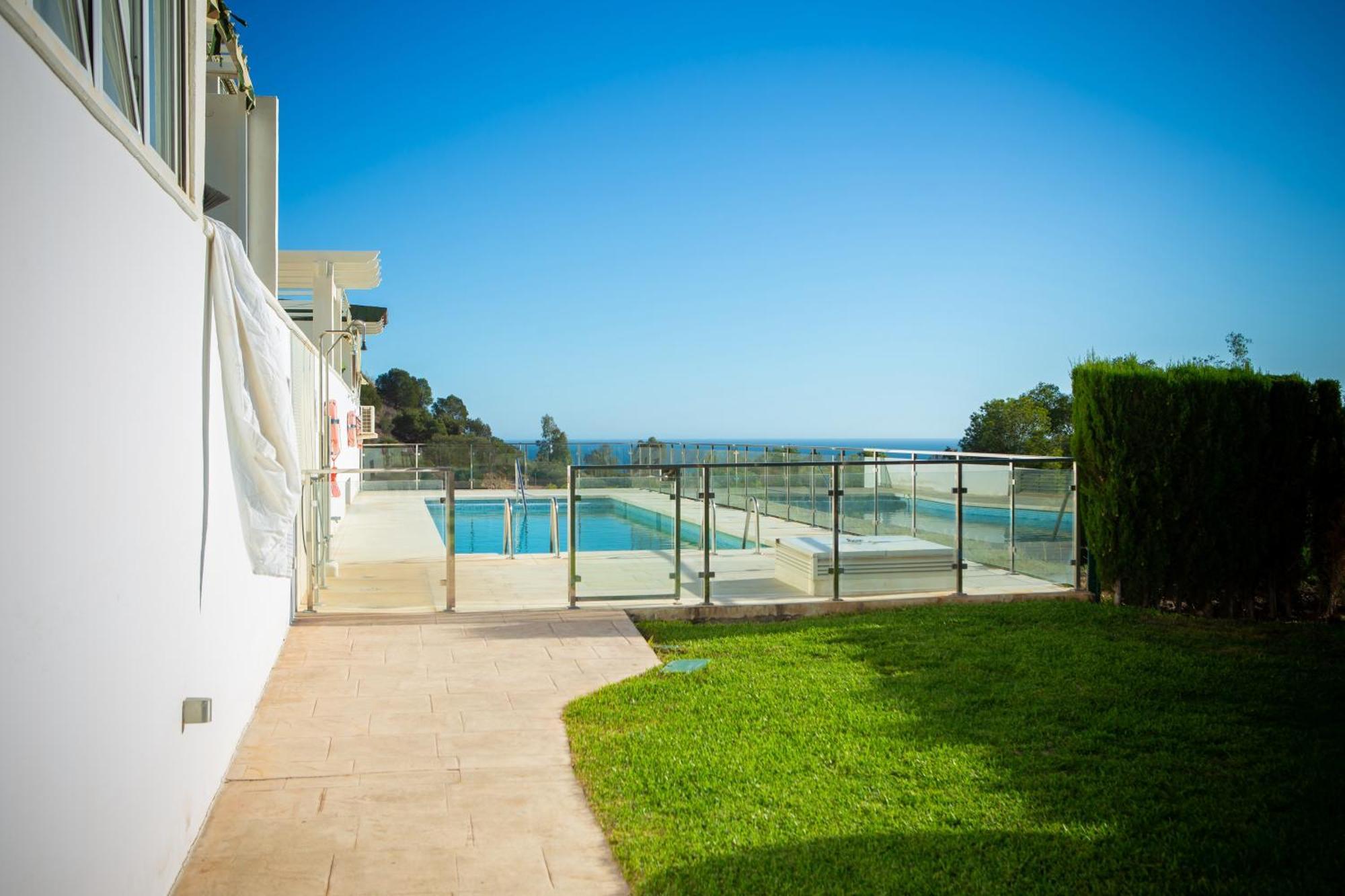 Benalhome - Tu Hogar Con Terraza Y Ducha Exterior Benalmádena Zewnętrze zdjęcie